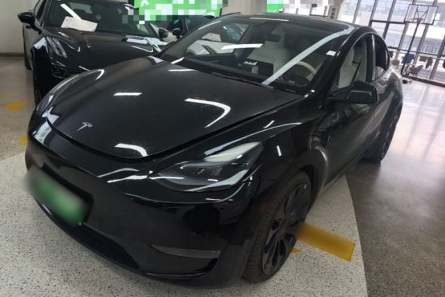 Used Tesla Model Y 2023 High-Performance All-Wheel-Drive Version