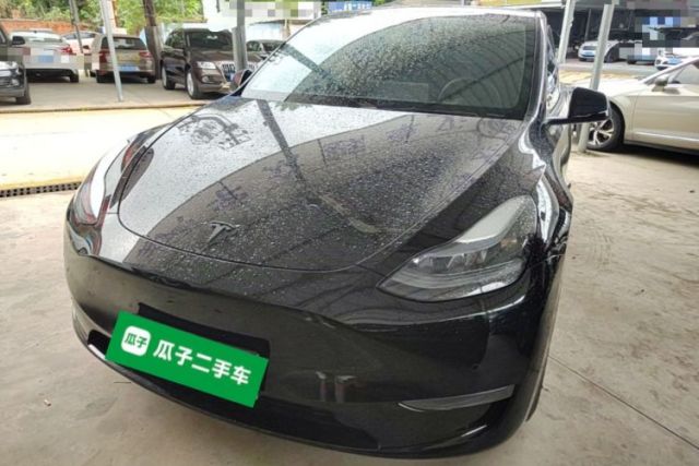 Used Tesla Model Y 2023 High-Performance All-Wheel-Drive Version