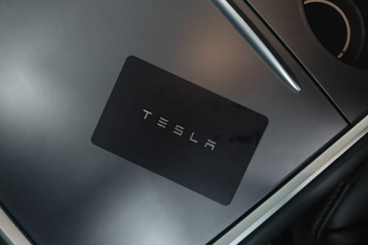 Used Tesla Model Y 2023 High-Performance All-Wheel-Drive Version Vehicle Key