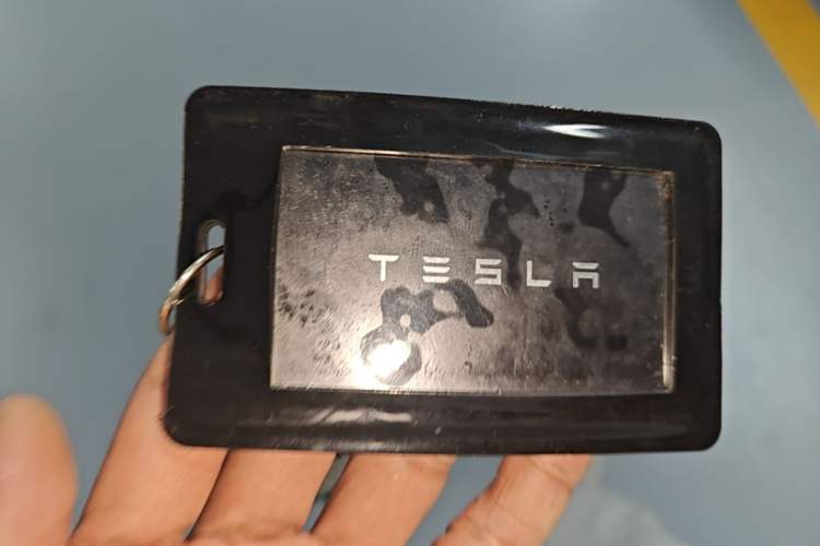 Used Tesla Model Y 2023 Rear-Wheel-Drive Version Vehicle Key