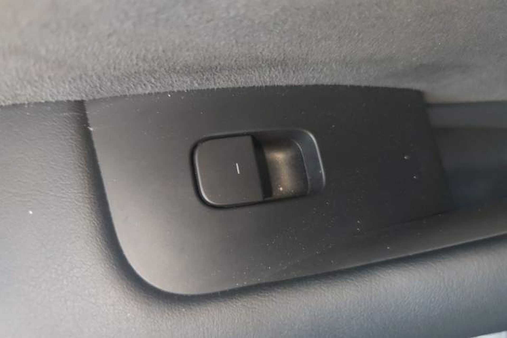 Used Tesla Model Y 2023 Rear-Wheel-Drive Version Vehicle Key