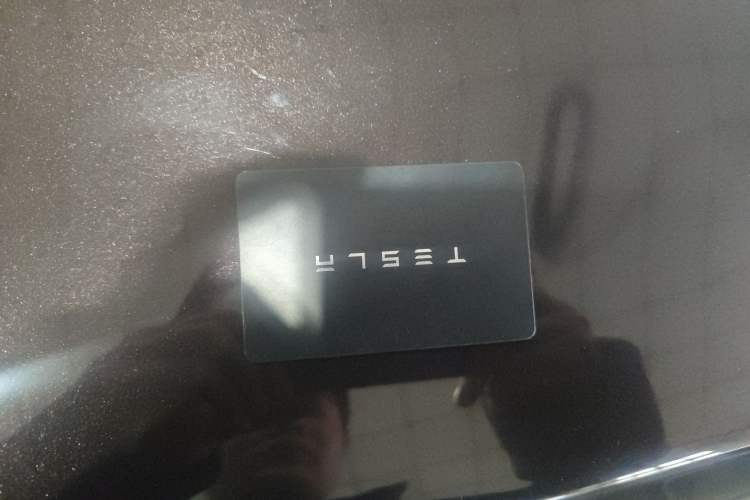 Used Tesla Model Y 2023 Long-Range All-Wheel-Drive Version Vehicle Key