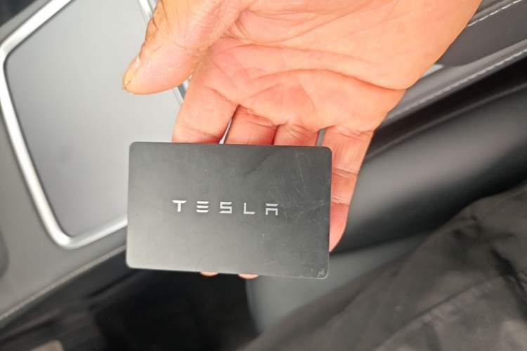 Used Tesla Model Y 2023 Rear-Wheel-Drive Version Vehicle Key