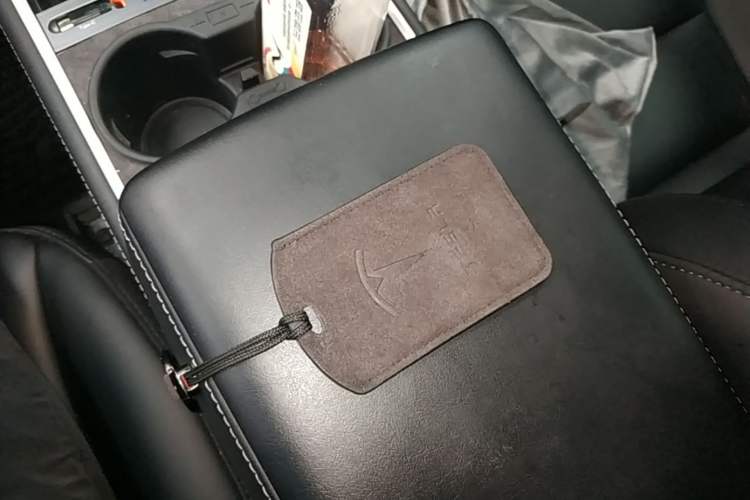 Used Tesla Model Y 2023 Rear-Wheel-Drive Version Vehicle Key
