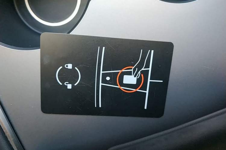 Used Tesla Model Y 2023 Rear-Wheel-Drive Version Vehicle Key