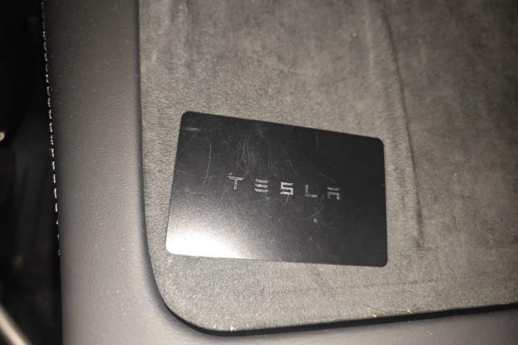 Used Tesla Model Y 2023 Rear-Wheel-Drive Version Vehicle Key