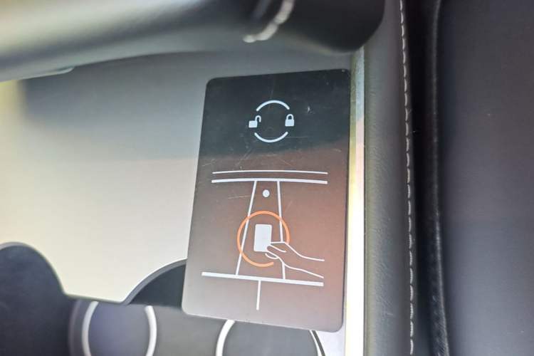 Used Tesla Model Y 2023 Rear-Wheel-Drive Version Vehicle Key