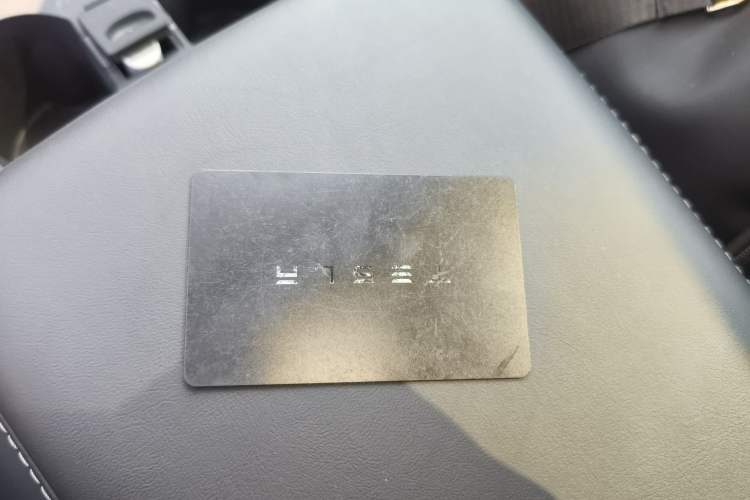 Used Tesla Model Y 2023 Rear-Wheel-Drive Version Vehicle Key