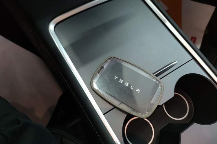 Used Tesla Model Y 2023 Rear-Wheel-Drive Version Vehicle Key