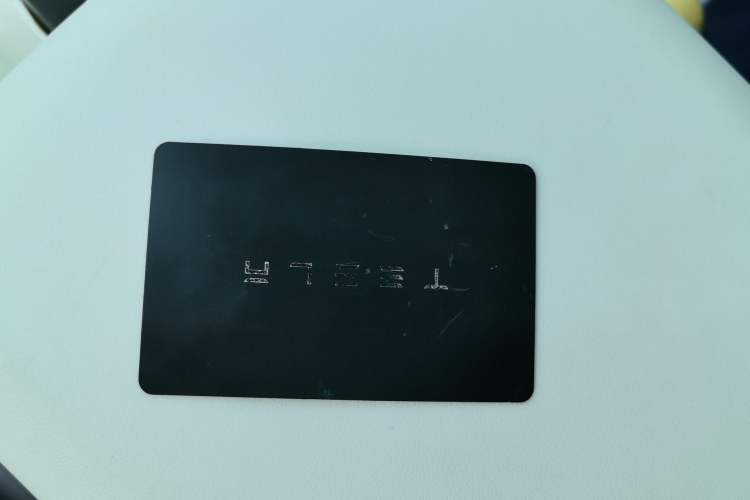Used Tesla Model Y 2023 Long-Range All-Wheel-Drive Version Vehicle Key