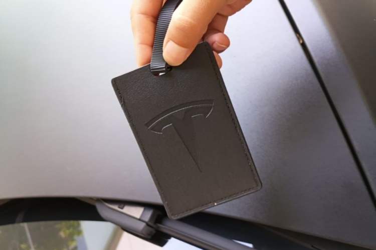 Used Tesla Model Y 2023 Long-Range All-Wheel-Drive Version Vehicle Key