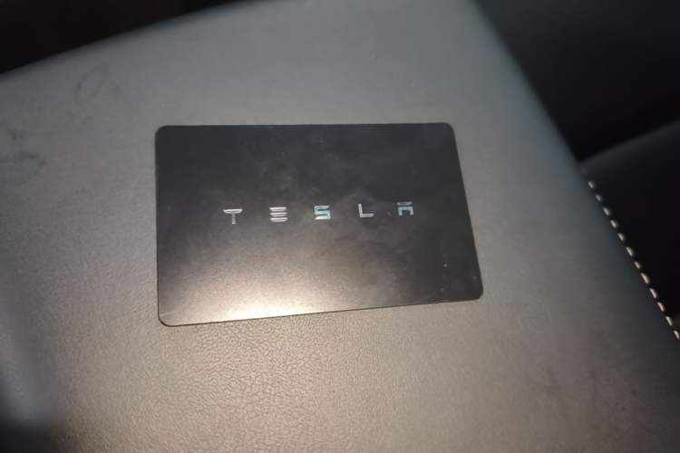 Used Tesla Model Y 2023 Rear-Wheel-Drive Version Vehicle Key