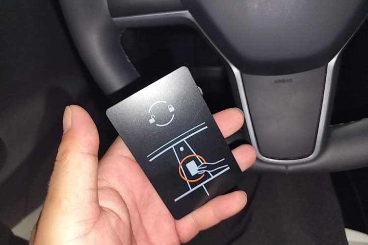 Used Tesla Model Y 2023 Rear-Wheel-Drive Version Vehicle Key