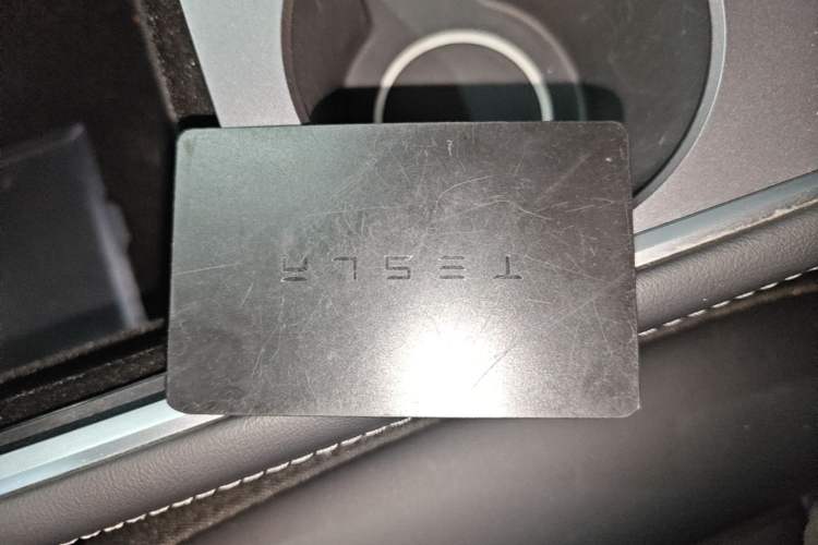 Used Tesla Model Y 2023 Rear-Wheel-Drive Version Vehicle Key