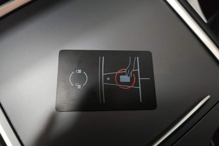 Used Tesla Model Y 2023 Rear-Wheel-Drive Version Vehicle Key