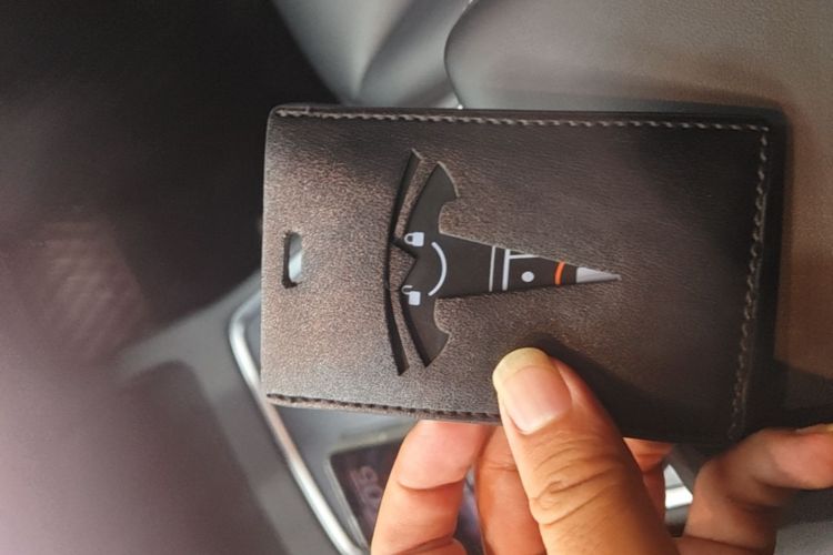 Used Tesla Model Y 2023 Rear-Wheel-Drive Version Vehicle Key