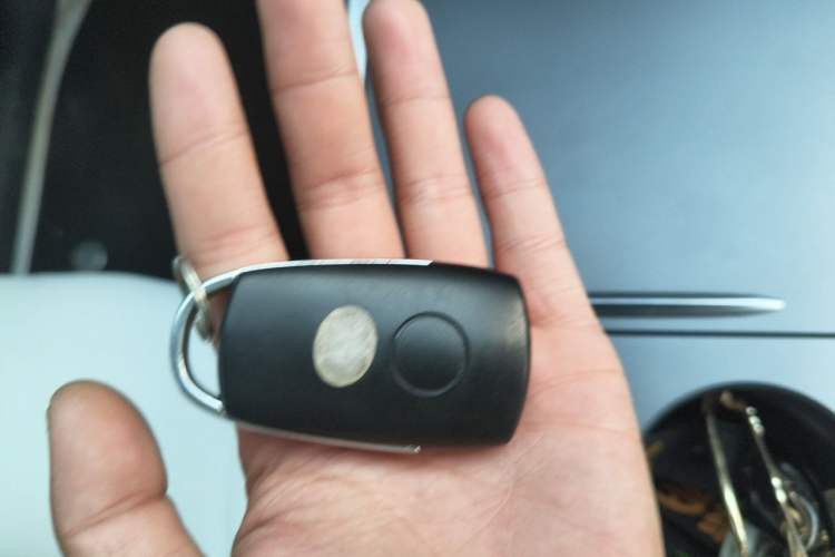 Used Tesla Model Y 2023 High-Performance All-Wheel-Drive Version Vehicle Key
