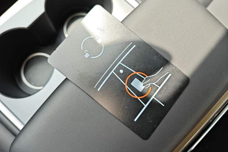 Used Tesla Model Y 2023 Rear-Wheel-Drive Version Vehicle Key