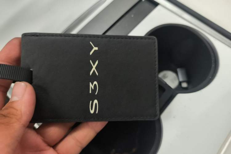 Used Tesla Model Y 2023 High-Performance All-Wheel-Drive Version Vehicle Key