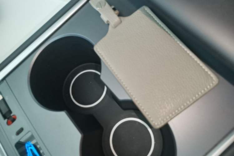 Used Tesla Model Y 2023 Rear-Wheel-Drive Version Vehicle Key
