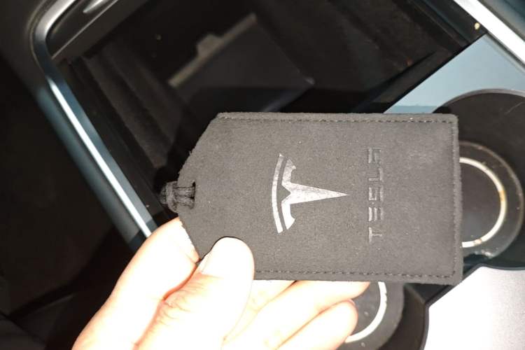 Used Tesla Model Y 2023 Rear-Wheel-Drive Version Vehicle Key