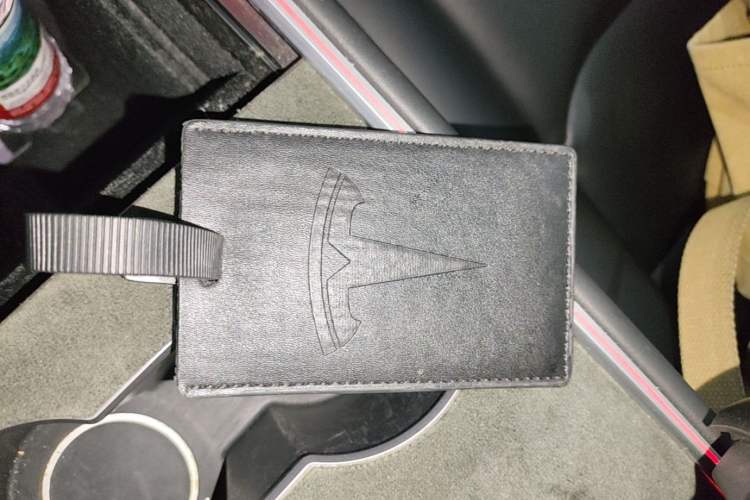 Used Tesla Model Y 2023 Rear-Wheel-Drive Version Vehicle Key