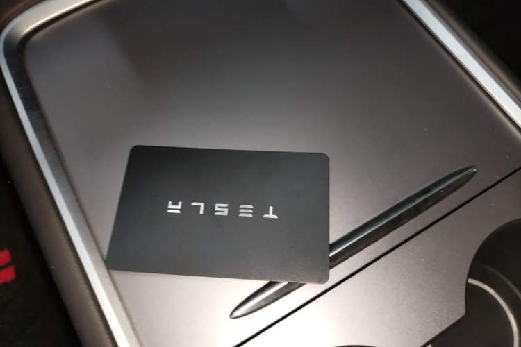 Used Tesla Model Y 2023 Rear-Wheel-Drive Version Vehicle Key