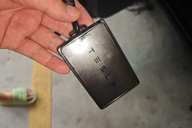 Used Tesla Model Y 2023 Rear-Wheel-Drive Version Vehicle Key