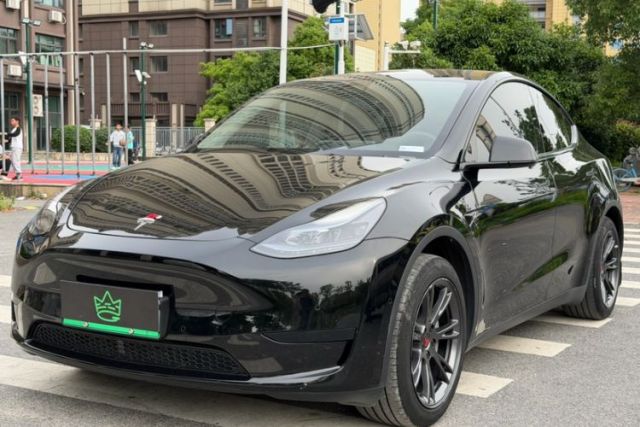 Used Tesla Model Y 2023 Rear-Wheel-Drive Version