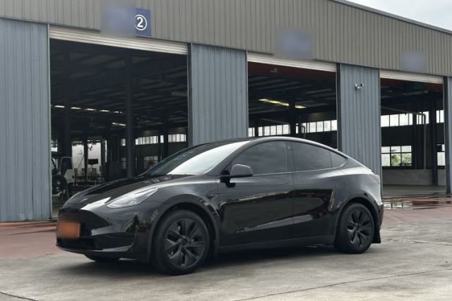 Used Tesla Model Y 2023 Rear-Wheel-Drive Version