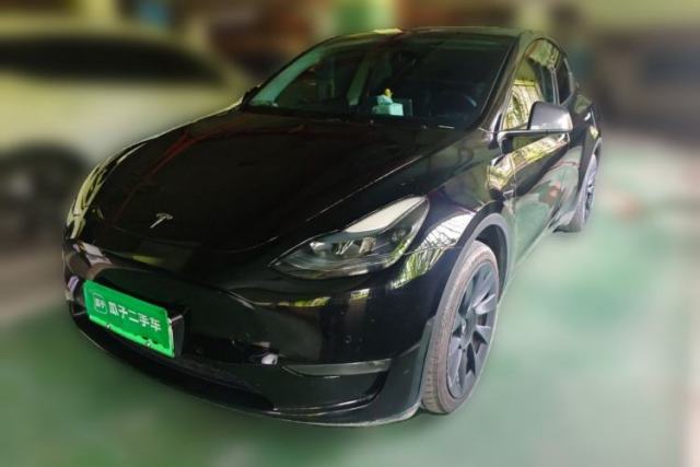 Used Tesla Model Y 2023 Long-Range All-Wheel-Drive Version