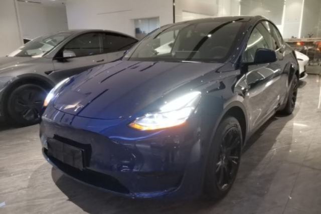 Used Tesla Model Y 2023 Rear-Wheel-Drive Version