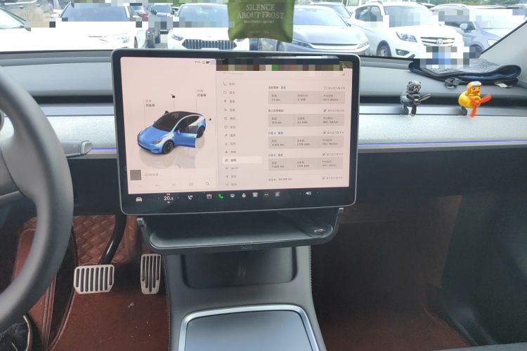Used Tesla Model Y 2023 Long-Range All-Wheel-Drive Version Audio And AC Panel