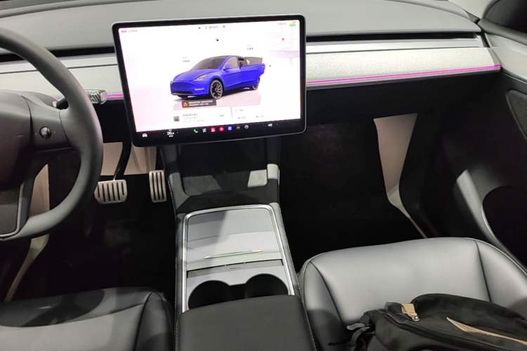 Used Tesla Model Y 2023 High-Performance All-Wheel-Drive Version Audio And AC Panel