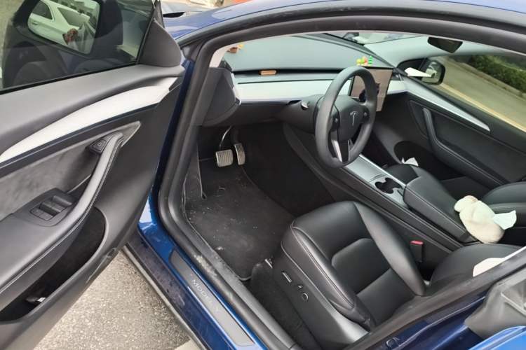 Used Tesla Model Y 2023 Rear-Wheel-Drive Version Driver Seat