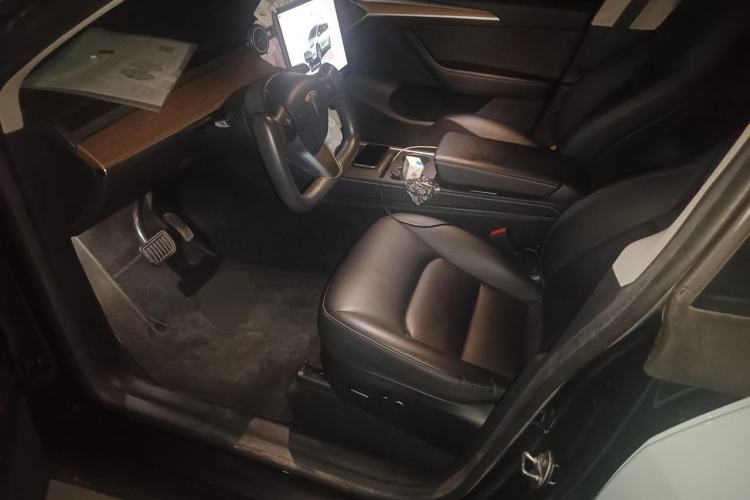 Used Tesla Model Y 2023 Rear-Wheel-Drive Version Driver Seat