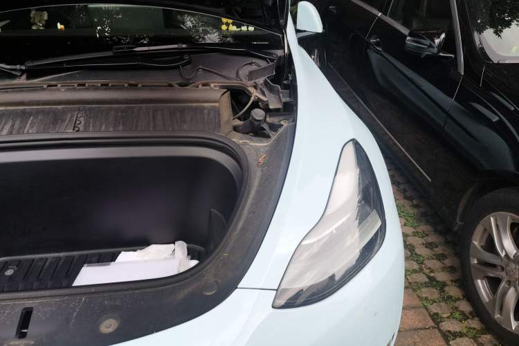 Used Tesla Model Y 2023 Long-Range All-Wheel-Drive Version Engine Bay Left