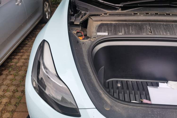 Used Tesla Model Y 2023 Long-Range All-Wheel-Drive Version Engine Bay Right