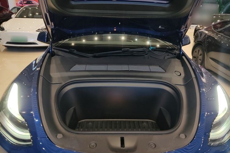 Used Tesla Model Y 2023 Rear-Wheel-Drive Version Engine Bay