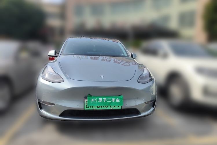 Used Tesla Model Y 2023 Long-Range All-Wheel-Drive Version Front