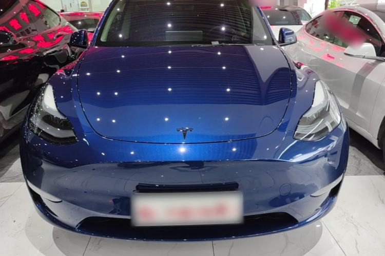 Used Tesla Model Y 2023 High-Performance All-Wheel-Drive Version Front