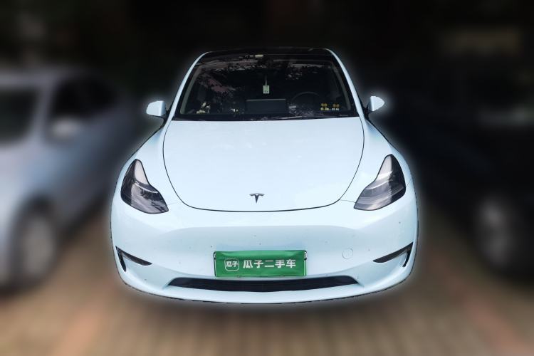 Used Tesla Model Y 2023 Long-Range All-Wheel-Drive Version Front