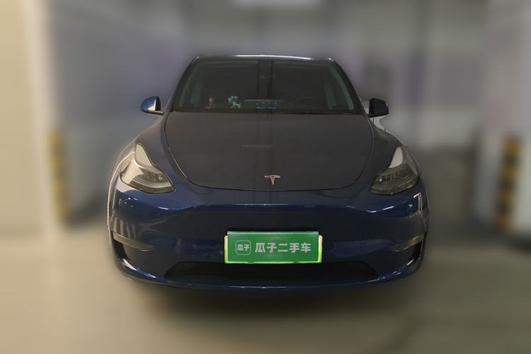 Used Tesla Model Y 2023 Long-Range All-Wheel-Drive Version Front