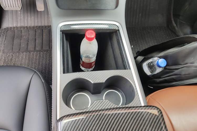 Used Tesla Model Y 2023 Long-Range All-Wheel-Drive Version Gear Lever