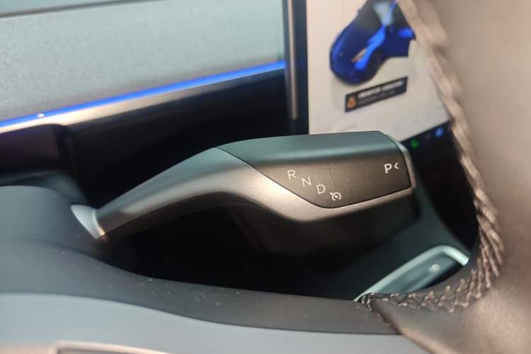 Used Tesla Model Y 2023 Long-Range All-Wheel-Drive Version Gear Lever