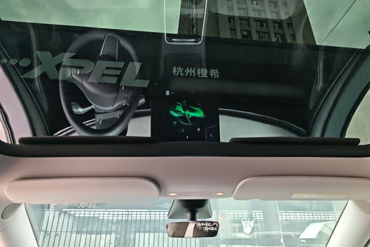 Used Tesla Model Y 2023 Rear-Wheel-Drive Version Headliner