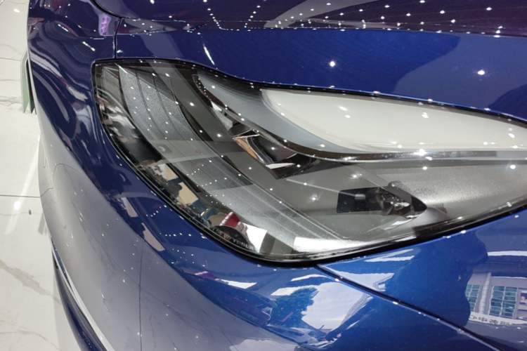 Used Tesla Model Y 2023 High-Performance All-Wheel-Drive Version Left Front Headlight