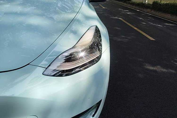 Used Tesla Model Y 2023 Long-Range All-Wheel-Drive Version Left Front Headlight