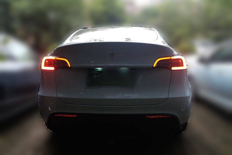 Used Tesla Model Y 2023 Long-Range All-Wheel-Drive Version Rear