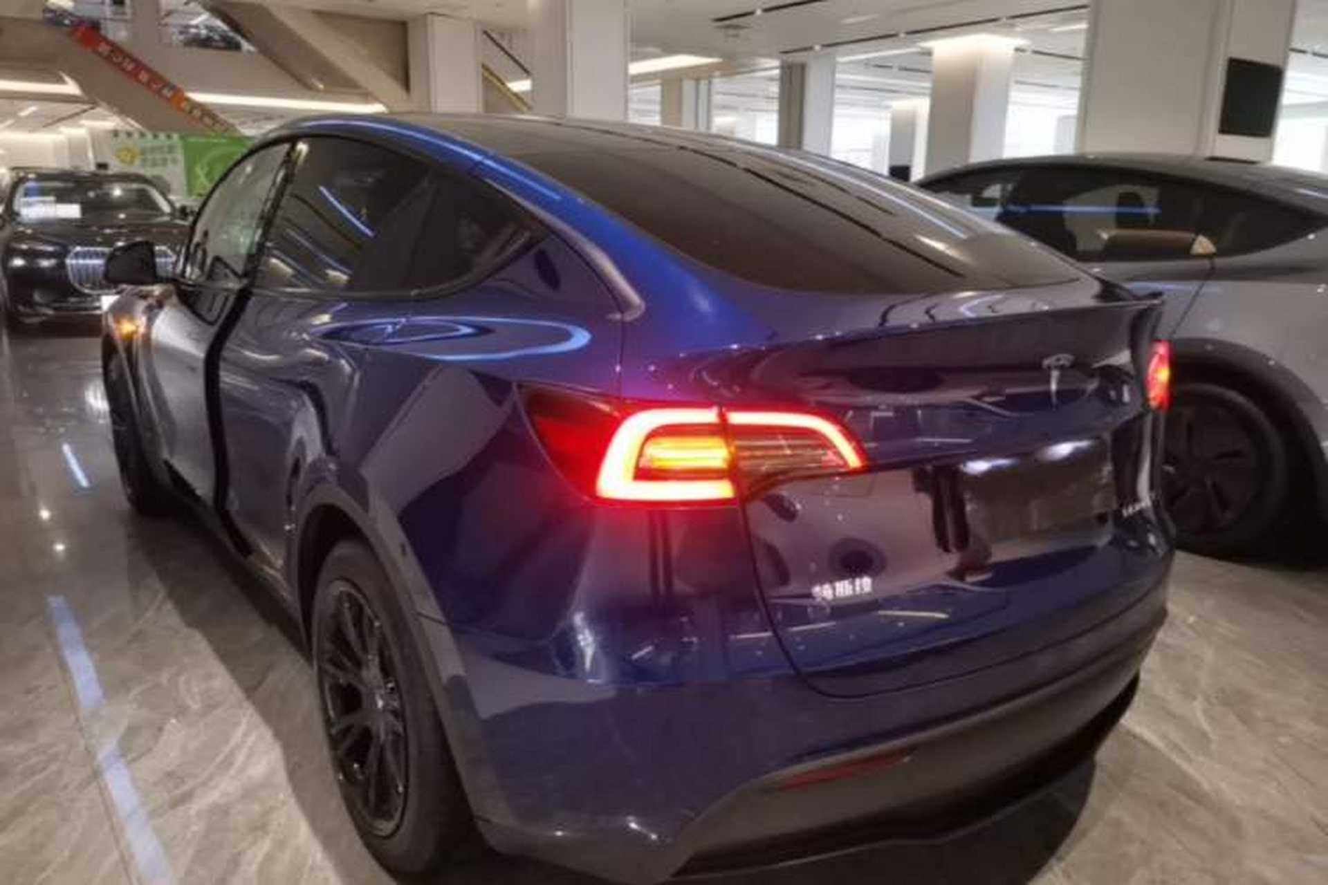 Used Tesla Model Y 2023 Rear-Wheel-Drive Version Rear Left 45 Deg